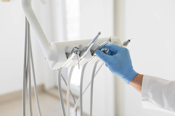24/7 Emergency Dental Implants experts in Methuen Town, MA